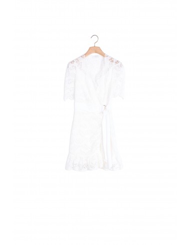 Robe courte en broderie anglaise Comparez et commandez 